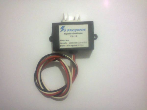 Regulador e Estabilizador de Tensão 12v - 1 A